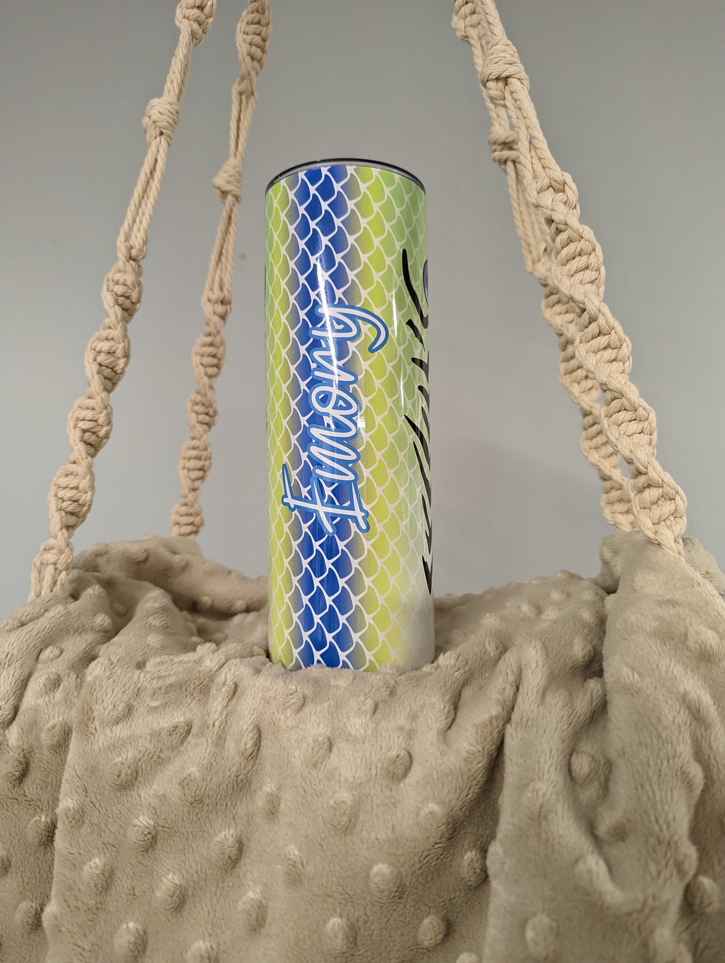 Fish Scale Tumbler – Lure-Inspired Green Gradient with Eye and Scale Detail