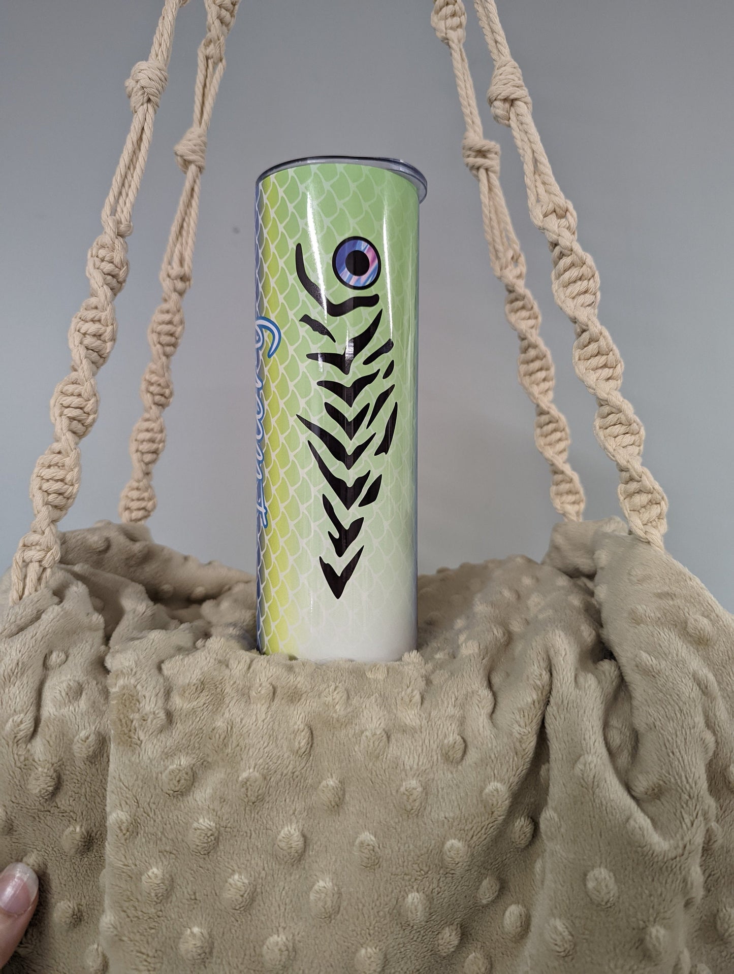 Fish Scale Tumbler – Lure-Inspired Green Gradient with Eye and Scale Detail