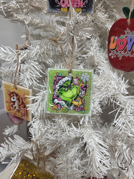 🎄 Green Holiday Character Wooden Ornament - Light Green Glitter
