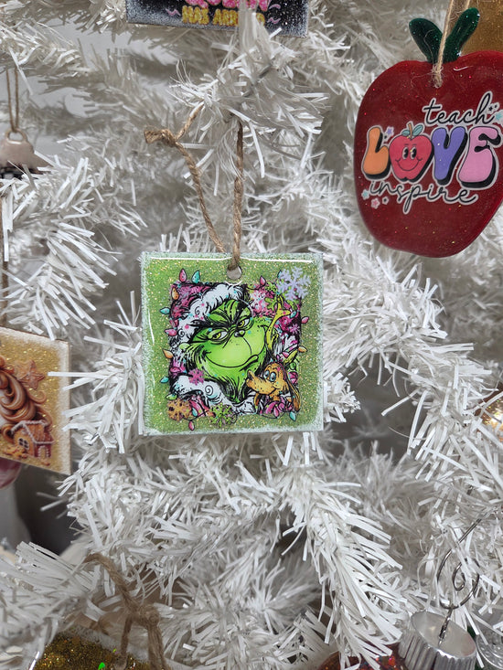 🎄 Green Holiday Character Wooden Ornament - Light Green Glitter