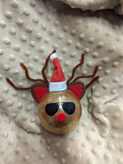 GLASS Reindeer Ornament