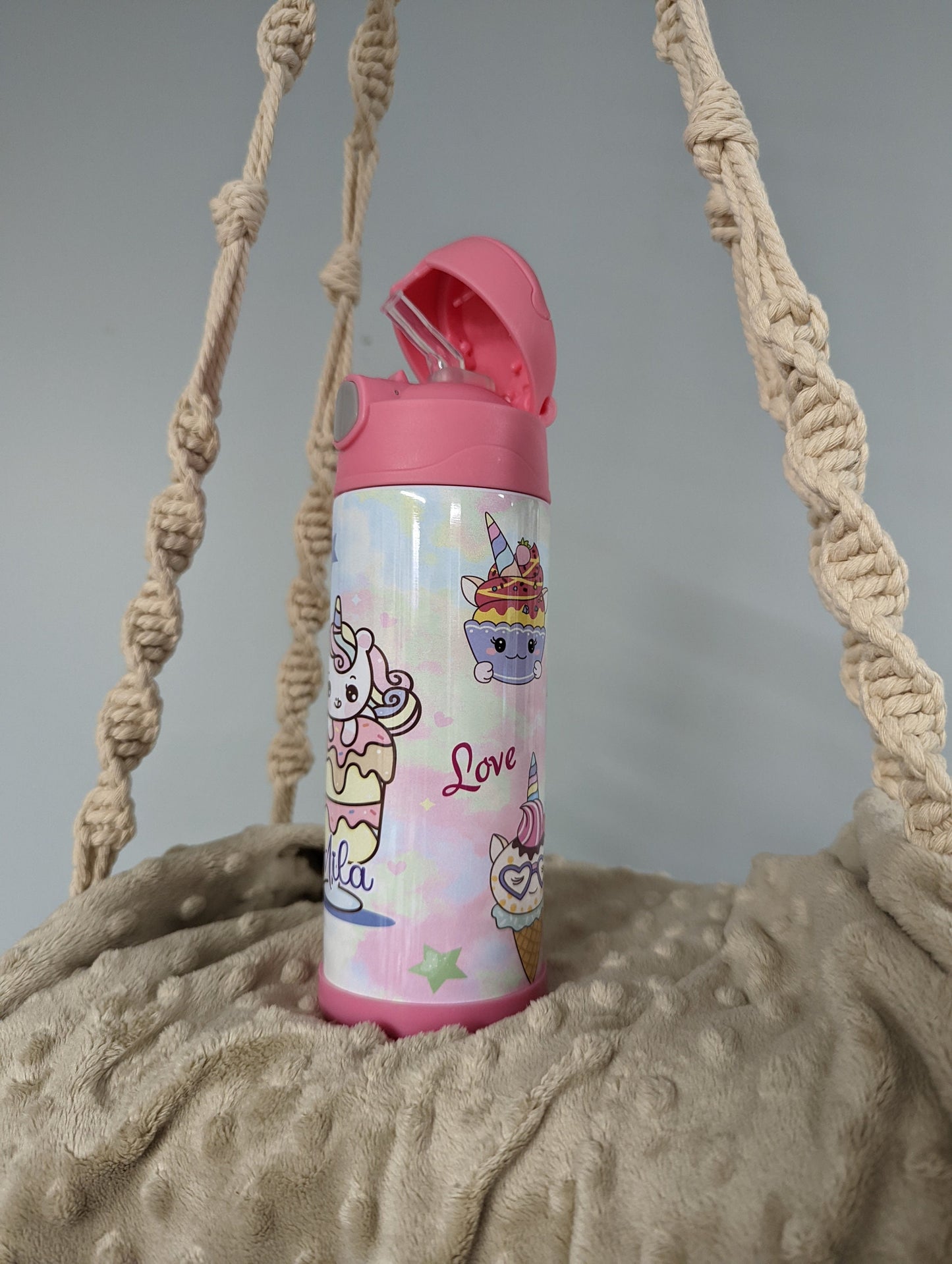 Personalized Kids Pop-Top Tumbler – Unicorn Cake Design with Straw Lid