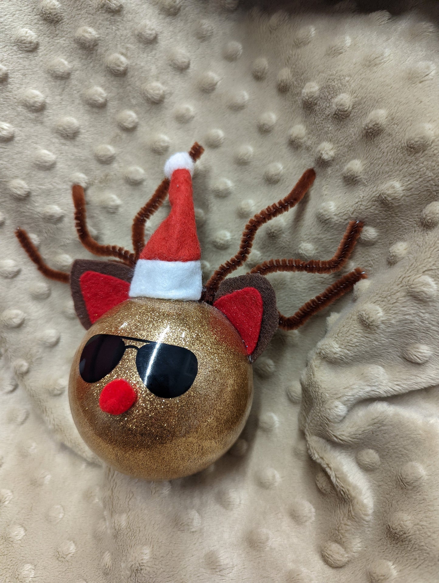 GLASS Reindeer Ornament