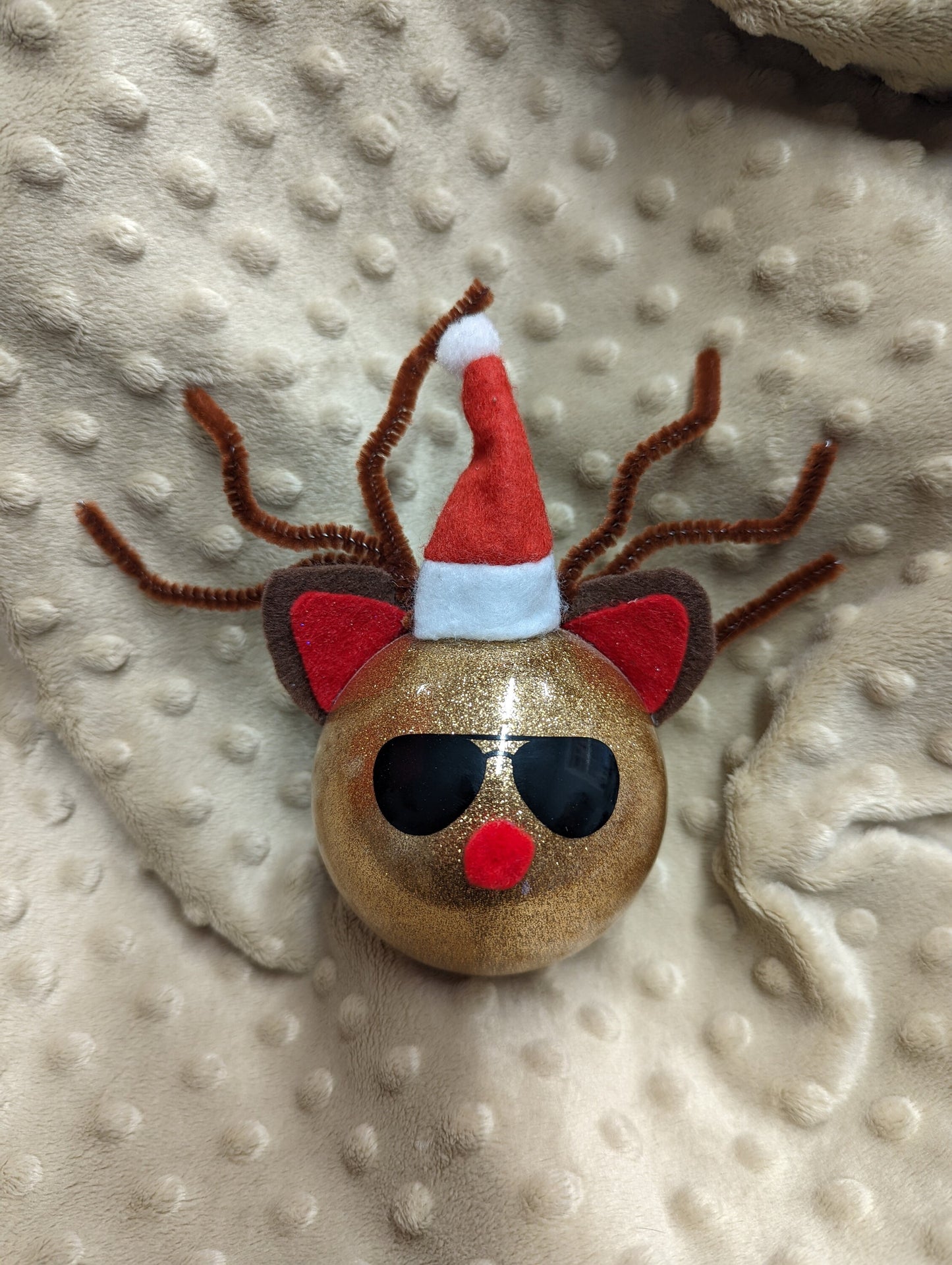 GLASS Reindeer Ornament